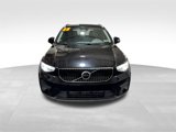 Used 2023 Volvo XC40 B5 Core image 2