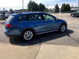 Used 2017 Volkswagen Golf Alltrack SE image 3