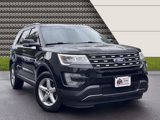 Used 2017 Ford Explorer XLT image 3