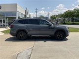 New 2025 Volkswagen Atlas Peak Edition SE image 2