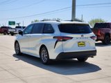Certified 2021 Toyota Sienna XLE image 5