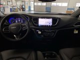 New 2025 Chrysler Voyager LX image 5