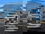 New 2025 INFINITI QX80 Sensory image 2