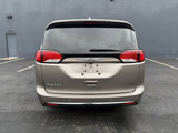 Used 2018 Chrysler Pacifica Touring-L Plus w/ Tire & Wheel Group image 4