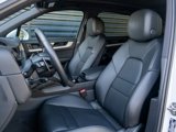 Used 2025 Porsche Cayenne image 5
