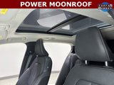 Used 2024 Volvo XC40 B5 Core image 2