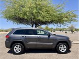 Used 2017 Jeep Grand Cherokee Laredo w/ Quick Order Package 2BE image 2