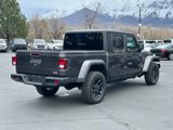 Used 2023 Jeep Gladiator Overland image 4