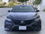 Used 2020 Toyota Camry SE image 2