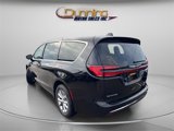New 2026 Chrysler Pacifica Select image 2