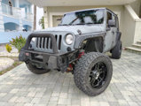 Used 2013 Jeep Wrangler Unlimited Rubicon image 2
