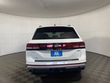 New 2025 Volkswagen Atlas Peak Edition SE image 5