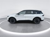 New 2025 Lincoln Nautilus Reserve image 5