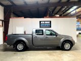Used 2020 Nissan Frontier SV image 2