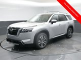New 2025 Nissan Pathfinder Platinum w/ Cargo Package image 5