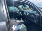 Used 2022 Toyota Tacoma TRD Sport image 6