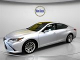 Used 2019 Lexus ES 350 w/ Luxury Package image 3