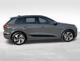 New 2025 Audi Q6 e-tron Prestige image 3