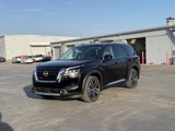 New 2025 Nissan Pathfinder Platinum image 2