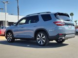 Used 2025 Honda Pilot Touring image 3
