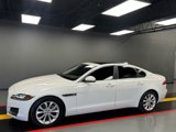 Used 2017 Jaguar XF Premium image 2