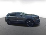 Used 2024 Kia Sorento S image 2
