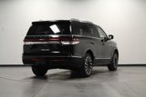 Used 2024 Lincoln Navigator Reserve image 4