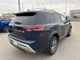 New 2025 Nissan Pathfinder SL image 5