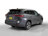 Used 2022 Toyota Highlander XLE image 5