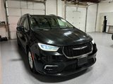 Used 2022 Chrysler Pacifica Touring-L image 2