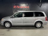 Used 2016 Chrysler Town & Country Touring image 2