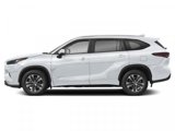 New 2025 Toyota Highlander XLE image 3