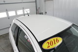 Used 2016 Toyota Yaris 2-Door Hatchback image 2