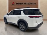 Used 2025 Nissan Pathfinder SV image 3