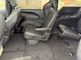 New 2025 Chrysler Pacifica Select image 5
