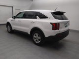 Used 2021 Kia Sorento LX image 3