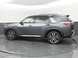 New 2025 Nissan Pathfinder Platinum image 5