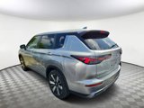 New 2025 Mitsubishi Outlander SE image 3