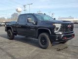 Used 2025 Chevrolet Silverado 2500 ZR2 w/ Technology Package image 2
