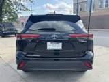 Used 2021 Toyota Highlander LE image 6