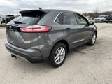 Used 2024 Ford Edge SEL w/ Convenience Package image 4