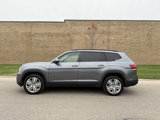 Used 2020 Volkswagen Atlas SE w/ Panoramic Sunroof Package image 2