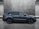 Used 2024 Kia Sorento S image 4
