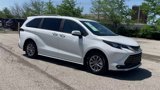 Used 2025 Toyota Sienna XLE image 2