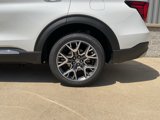 New 2025 Ford Explorer Platinum image 6
