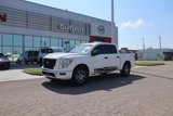 Used 2023 Nissan Titan SV image 2