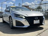 Used 2023 Nissan Altima 2.5 SV w/ SV Premium Package image 3