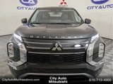 New 2025 Mitsubishi Outlander SE image 3