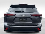 Used 2024 Toyota Highlander LE image 4