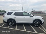 New 2025 Honda Pilot Touring image 6